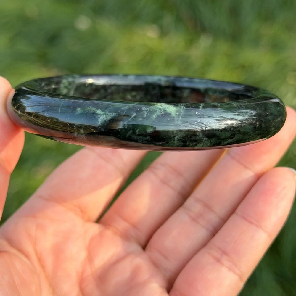 67mm inner‎ diameter dark green Xiuyu jade bangle 1214